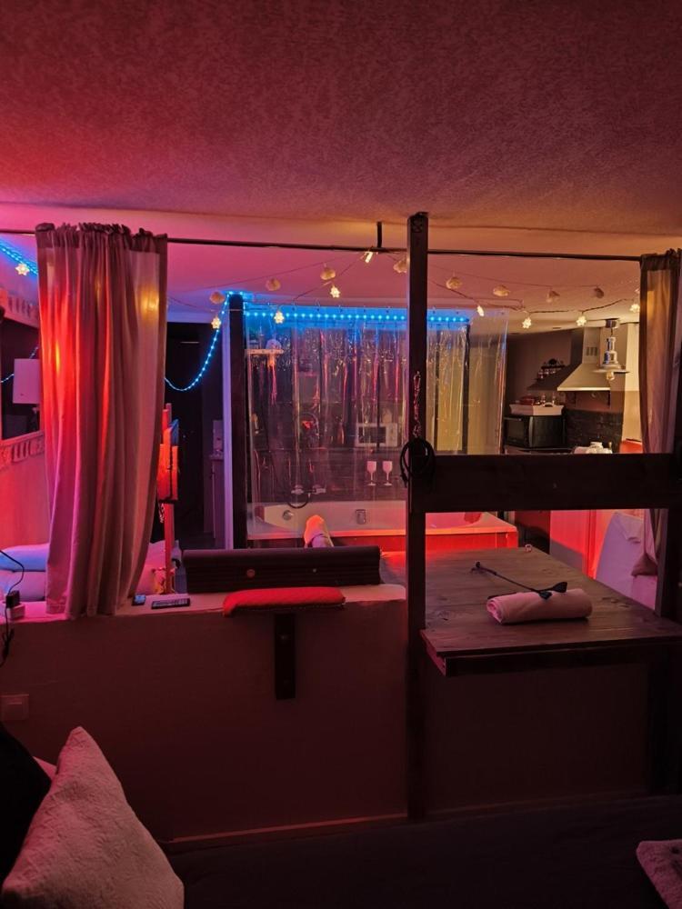 Love-Room Discret 40 M2 Bormes Les Mimosas Village Avec Terrasse Ngoại thất bức ảnh
