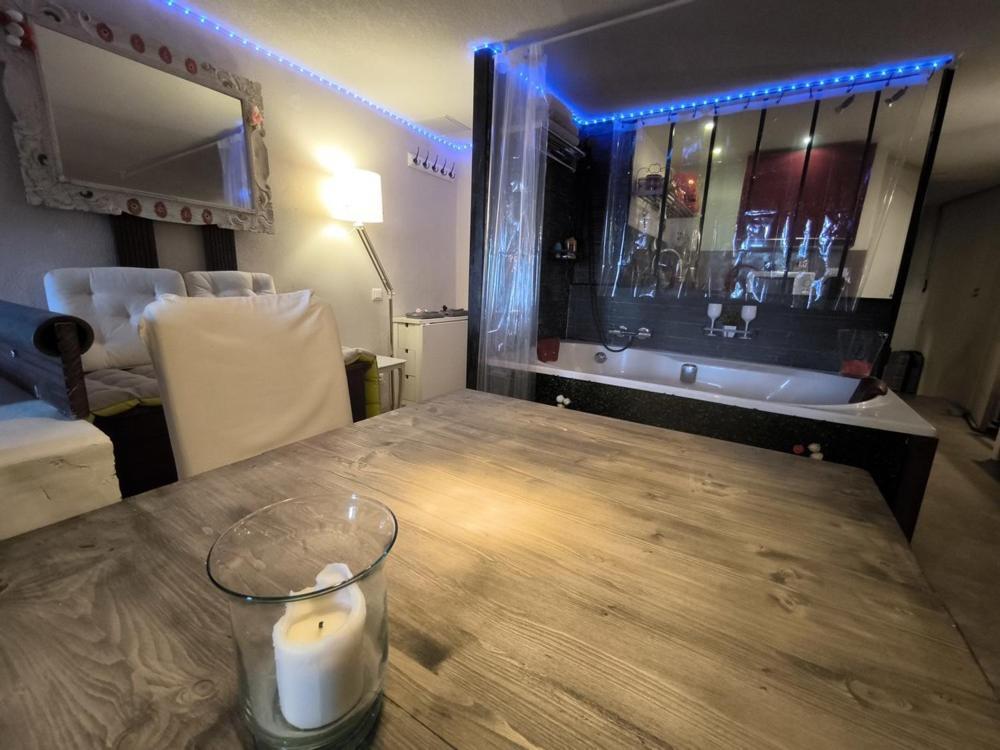 Love-Room Discret 40 M2 Bormes Les Mimosas Village Avec Terrasse Ngoại thất bức ảnh